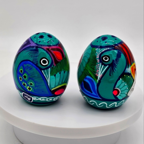 Talavera Salt And Pepper Shakers Hand Made In Mexico Peacock Colorful Blue Green - Picture 1 of 7